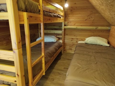 TENT 5 people - LODGE 4/5 pers INSOLITE 2 rooms without bathroom