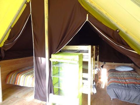 TENT 5 people - LODGE 4/5 pers INSOLITE 2 rooms without bathroom