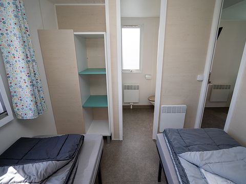 MOBILHOME 4 personnes - Supérieur - 2 chambres + 2 sdb - arrivées du mercredi