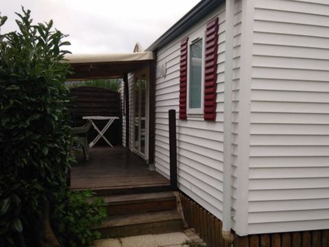 MOBILE HOME 4 people - 2 bedrooms - Covered terrace HOLIDAYS