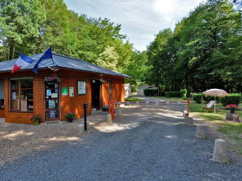 Camping le Val Joyeux - Camping Indre-et-Loire - Image N°2