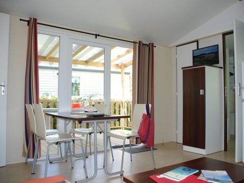 MOBILHOME 6 personnes - Paimpol CONFORT 28m² (2ch-4/6pers) + Terrasse couverte + TV Arrivée Mercredi