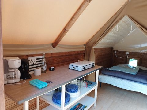 TENTE TOILE ET BOIS 4 personnes - Lodge Breizh Koban CONFORT 19m² (sans sanitaires) (2ch-4pers) + Terrasse semi-couverte 10m²