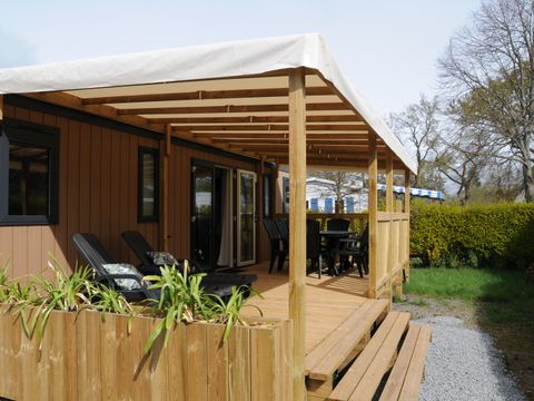 MOBILHOME 8 personnes - Golfe PREMIUM 40m² (4 ch - 8 personnes) + Terrasse couverte + TV + 2 SDB + lave vaisselle