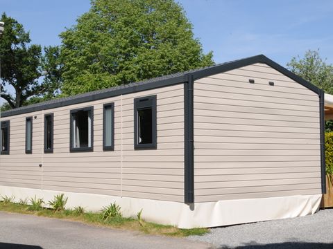 MOBILHOME 8 personnes - Golfe PREMIUM 40m² (4 ch - 8 personnes) + Terrasse couverte + TV + 2 SDB + lave vaisselle