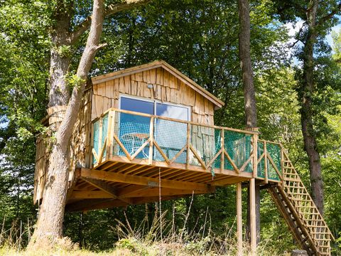 HÉBERGEMENT INSOLITE 4 personnes - Cabane Suspendue Robin des Bois 4 pers