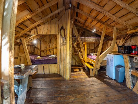 HÉBERGEMENT INSOLITE 4 personnes - Cabane Hansel 4 pers