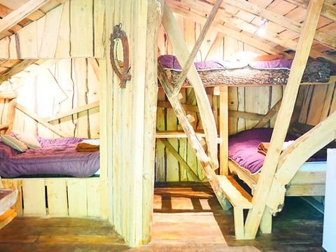 HÉBERGEMENT INSOLITE 4 personnes - Cabane Hansel 4 pers