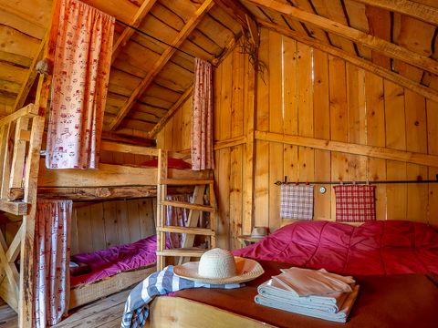 HÉBERGEMENT INSOLITE 4 personnes - Cabane Gretel 4 pers