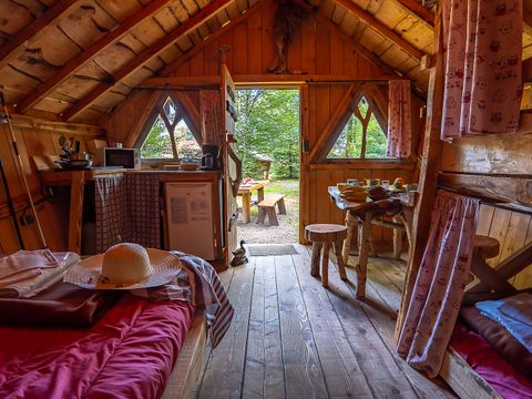 HÉBERGEMENT INSOLITE 4 personnes - Cabane Gretel 4 pers