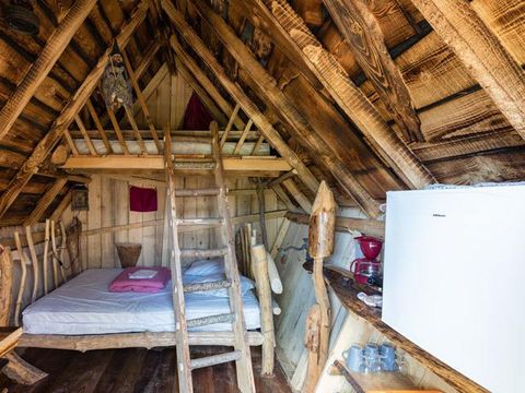 HÉBERGEMENT INSOLITE 3 personnes - Cabane Sorcière 3 pers