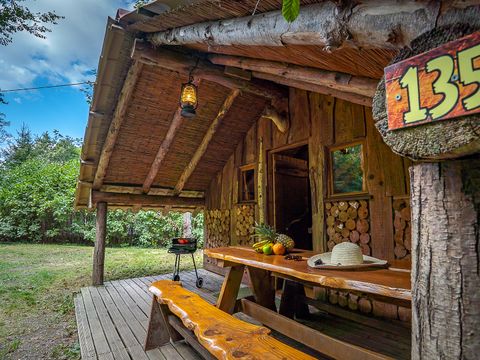 HÉBERGEMENT INSOLITE 6 personnes - Cabane Bûcheron 6 pers