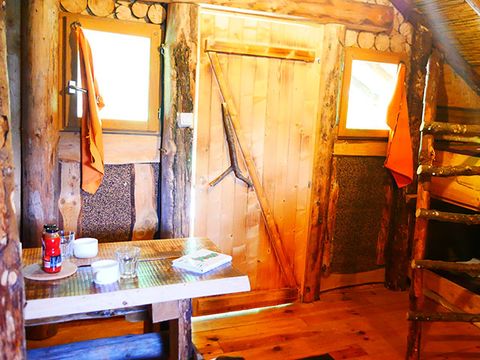 HÉBERGEMENT INSOLITE 6 personnes - Cabane Bûcheron 6 pers