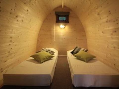 UNUSUAL ACCOMMODATION 2 people - ECO-POD hut 6m² + terrace - without sanitary facilities - 2015