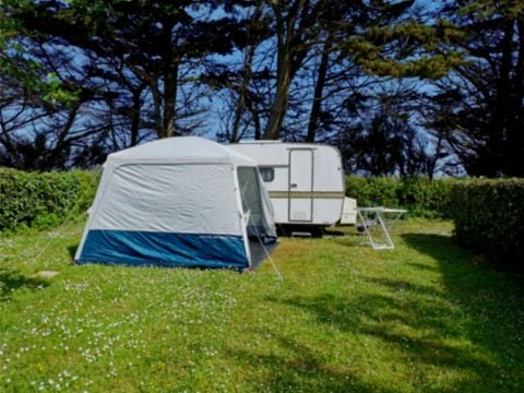 CARAVANE 2 personnes - 6 m² sans sanitaires