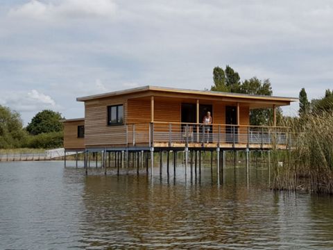 UNUSUAL ACCOMMODATION 4 people - Reeds