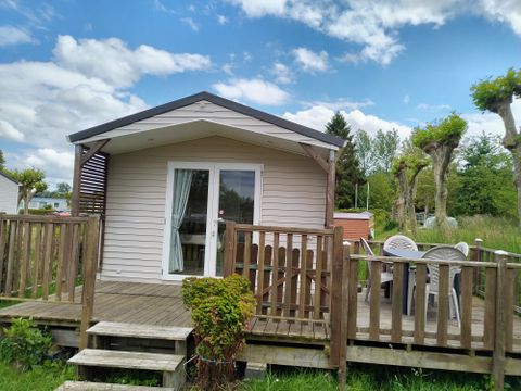 MOBILHOME 4 personnes - Confort TV - 1 chambre + terrasse semi couverte -