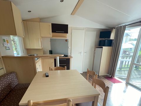 MOBILHOME 6 personnes - IRM 3 chambres avec terrasse semi couverte