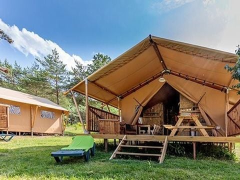 CANVAS AND WOOD TENT 6 people - Safari Lodge Tent | 3 Ch. | 6 Pers. | 1 SDB | Clim.