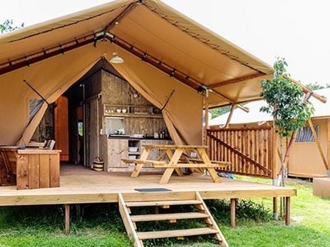 CANVAS AND WOOD TENT 6 people - Safari Lodge Tent | 3 Ch. | 6 Pers. | 1 SDB | Clim.