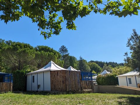 Camping Ushuaïa Villages - Le Village des Sources - Camping Hérault - Image N°12