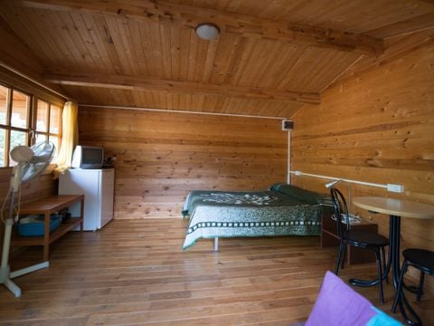 CHALET 4 people - without kitchen - without sanitary facilities