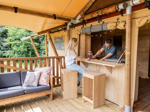 TENTE 6 personnes - Tente Lodge NEANDERTAL 55m2 avec sanitaires