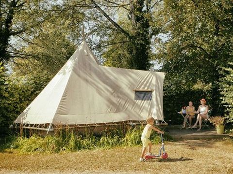 UNUSUAL ACCOMMODATION 4 people - Tipi (without sanitary facilities)