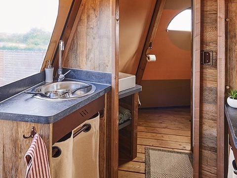 HÉBERGEMENT INSOLITE 4 personnes - Indienne Tipi Home