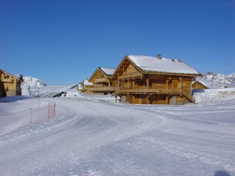 La Résidence Les Chalets de L'Altiport   - Camping Isère - Image N°14