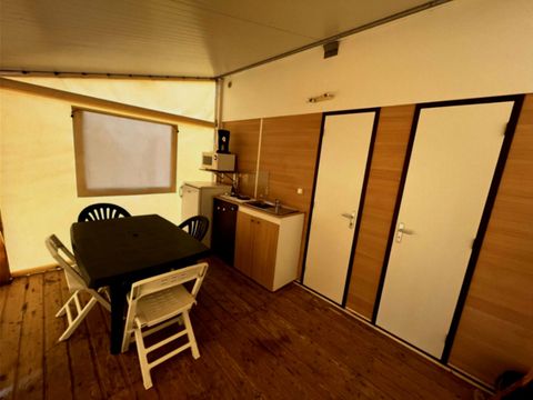 BUNGALOW TOILÉ 4 personnes - Tithome sans douche