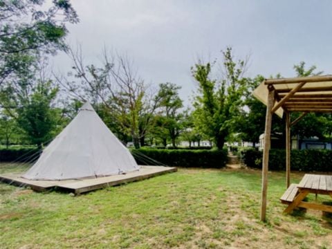 TENTE TOILE ET BOIS 4 personnes - Tipi Indiana