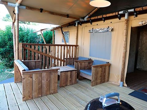 TENTE TOILE ET BOIS 6 personnes - Safari Lodge | 3 Ch. | 6 Pers. | 1 SDB | Clim.