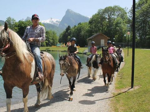 Résidence Les Chalets du Bois de Champelle - Camping Haute-Savoie - Image N°9