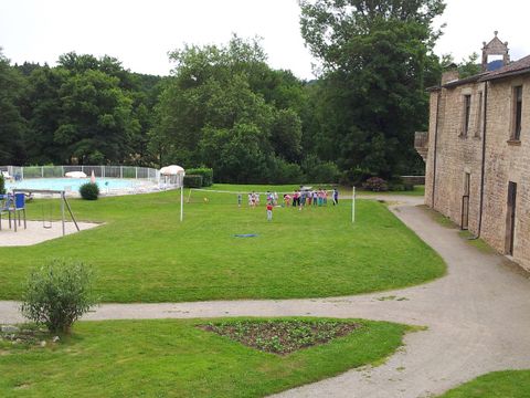 VVF Villages Nedde Le Château sur la Vienne - Camping Haute-Vienne - Image N°3