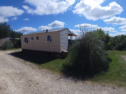 MOBILHOME 5 personnes - Mobil-Home Chêne Confort 23m² (2ch - 5pers) - terrasse couverte 10m2 - samedi/samedi