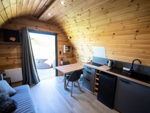 UNUSUAL ACCOMMODATION 4 people - Lodge des Bois 2 Rooms 2/4 People (2 adults + 2 children under 12) + Jacuzzi