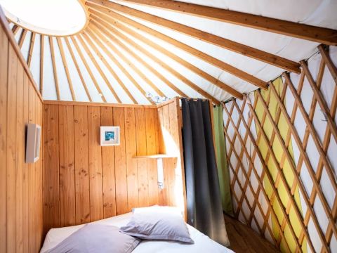 UNUSUAL ACCOMMODATION 4 people - Small Yurt 3 Rooms 4 People (2 adults + 2 children under 12) Air-conditioned