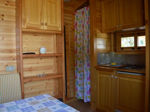 CARAVAN 2 people - With water and private bathroom (no shower)