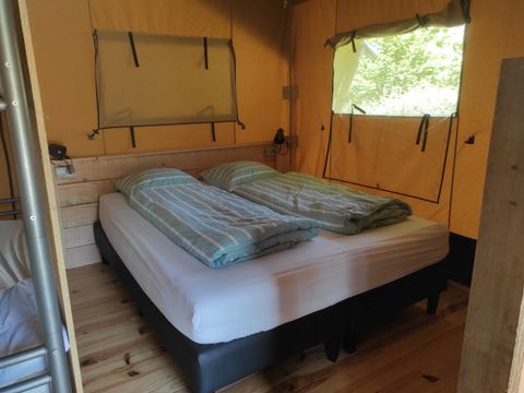 CANVAS AND WOOD TENT 5 people - Greenlodge with private bathroom