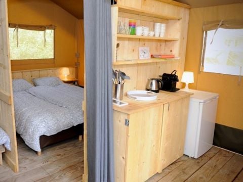 CANVAS AND WOOD TENT 5 people - Greenlodge with private bathroom