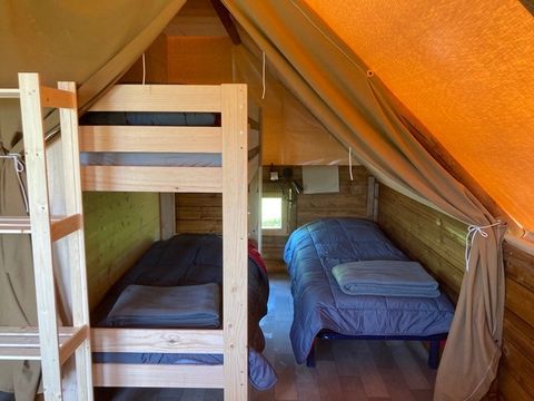 CANVAS AND WOOD TENT 5 people - Tent lodges without sanitary facilities