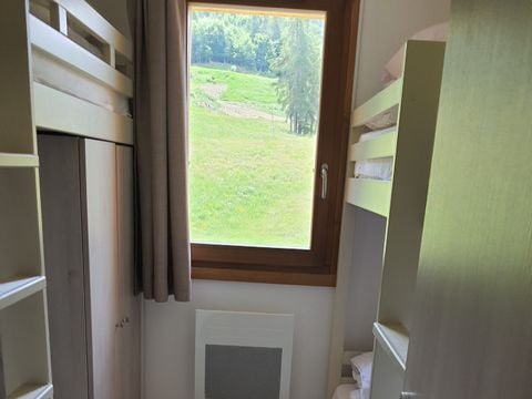 APPARTEMENT 5 personnes - "Etage" - accueil lit bébé impossible- 2 Pièces 5 pers