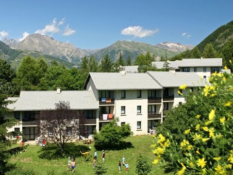  VVF Villages Saint-Leger-Les-Mezeles - Camping Hautes-Alpes - Image N°2