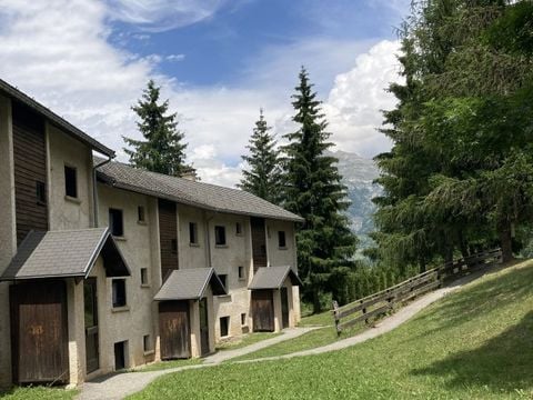  VVF Villages Saint-Leger-Les-Mezeles Les Alpes du Sud - Camping Hautes-Alpes - Image N°16