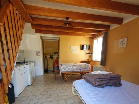 GÎTE 5 personnes - 5 personnes, location toutes saisons.