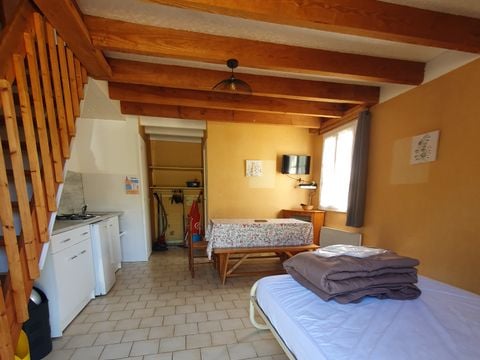 COUNTRY HOUSE 5 people - 5 persons, all seasons rental.