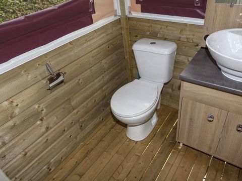 TENTE TOILE ET BOIS 5 personnes - Lodge NIAGARA 40m² avec Salle de bain (Samedi au Samedi)