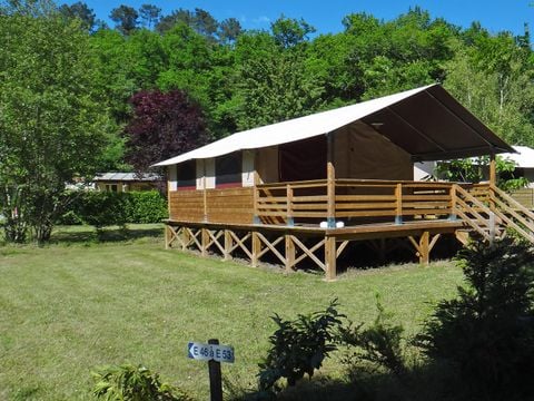 CANVAS AND WOOD TENT 5 people - NIAGARA Lodge 40m² with bathroom (Saturday to Saturday)