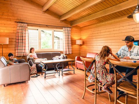 Attractie- & Vakantiepark Slagharen - Camping Hardenberg